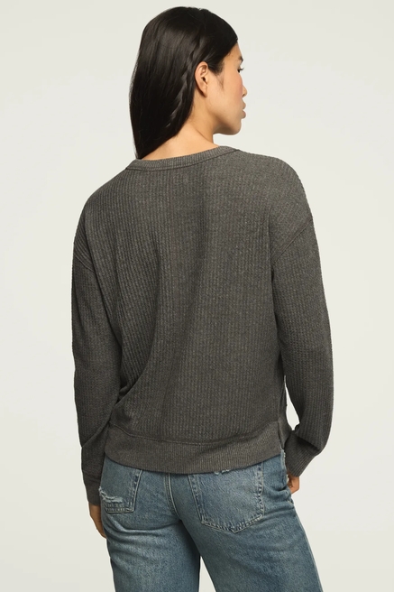 LONG SLEEVE CLOUD WAFFLE CREW TOP, image 3