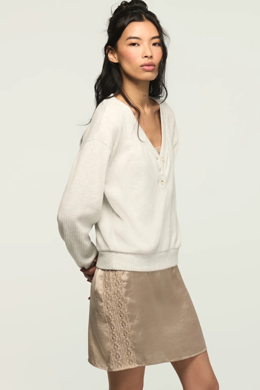CLOUD V-NECK HENLEY POPOVER, image 4