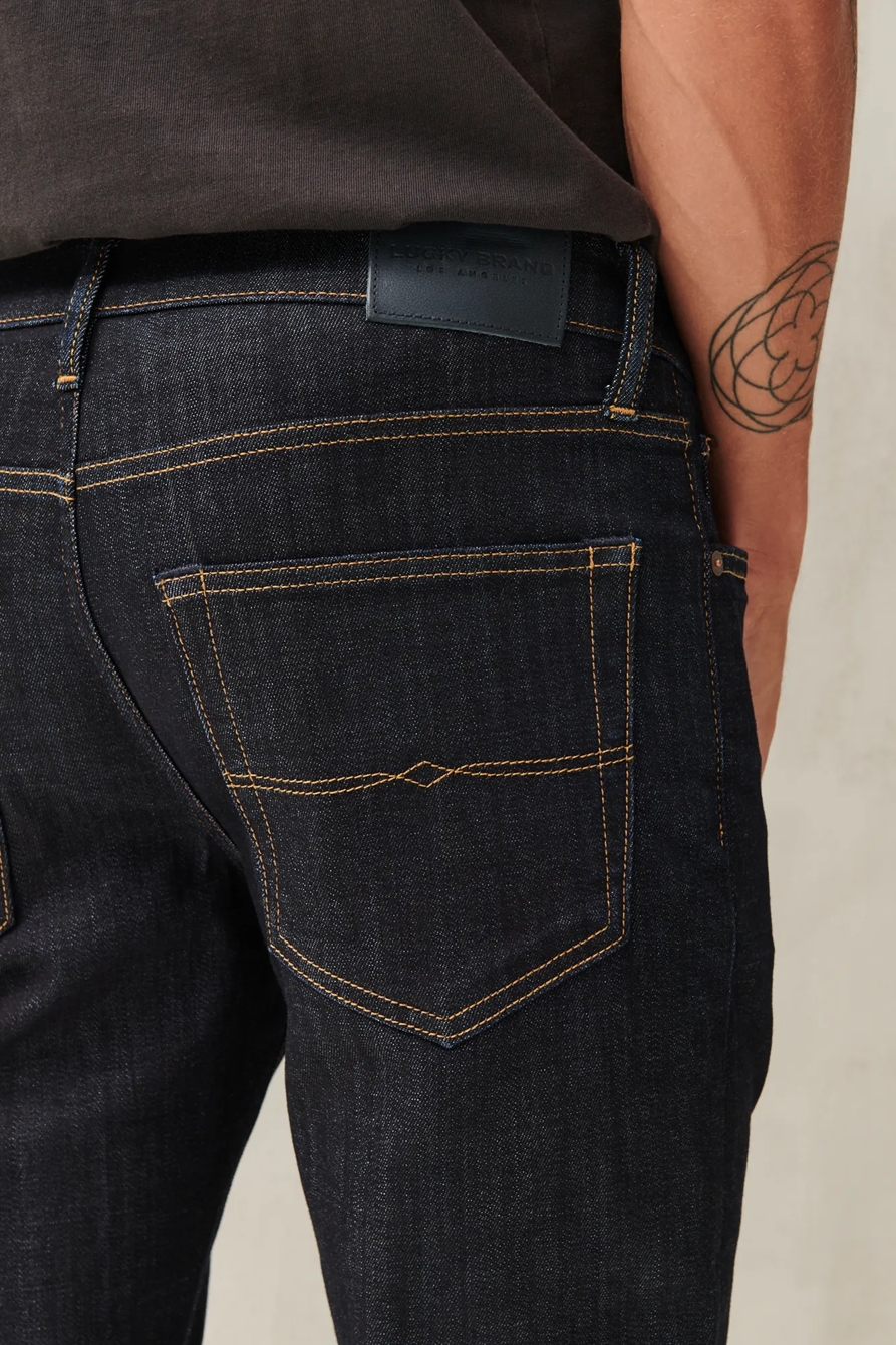 105 SLIM TAPER COOLMAX STRETCH JEAN, image 4