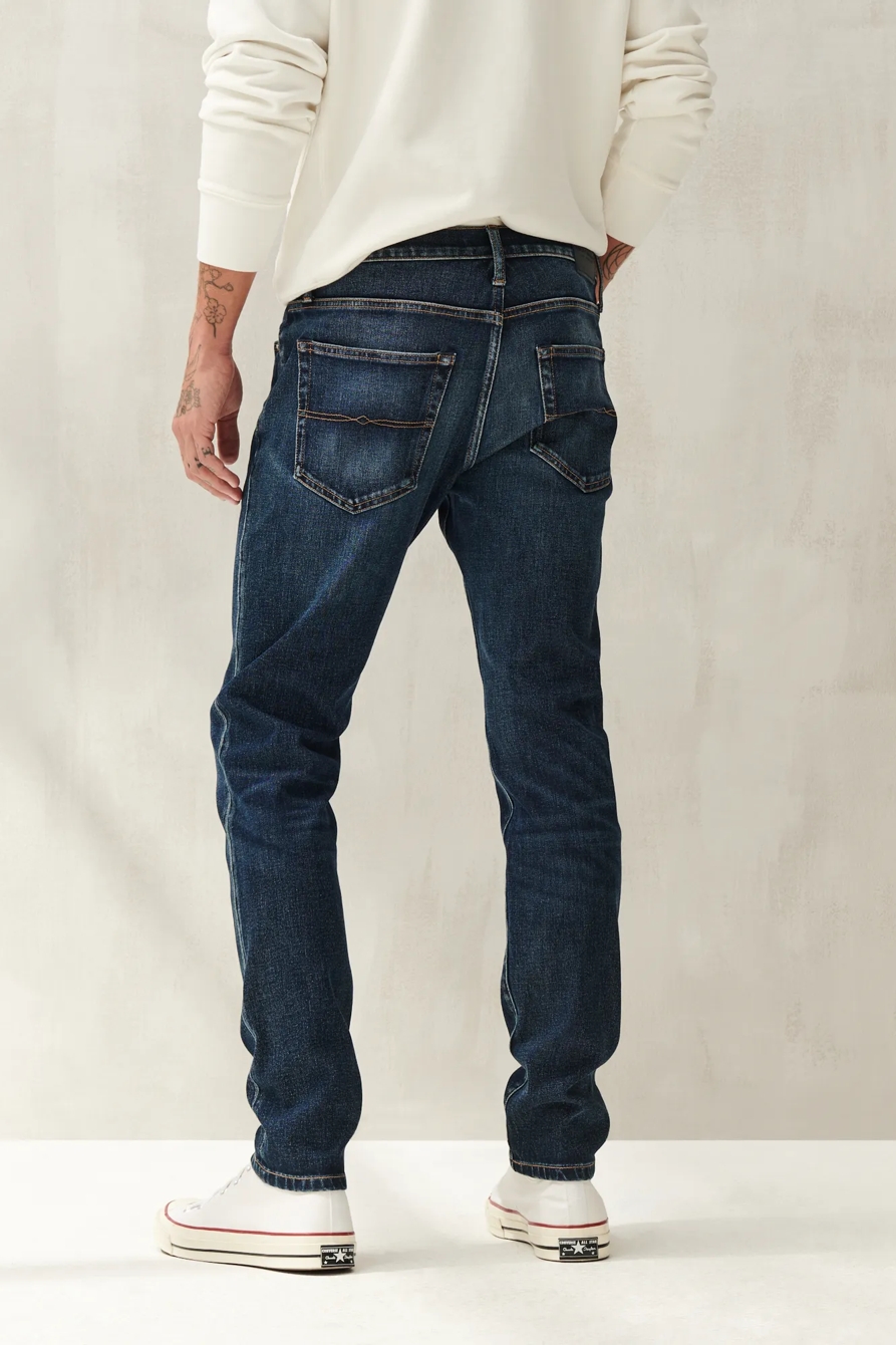 105 SLIM TAPER 4-WAY STRETCH JEAN, image 3