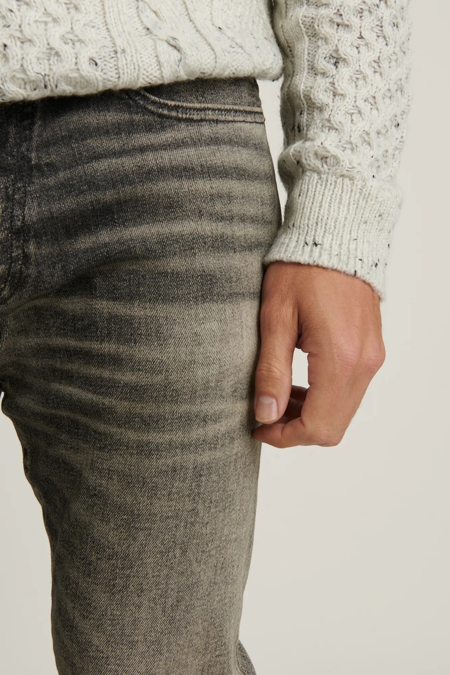105 SLIM TAPER ADVANCED STRETCH JEAN, image 6
