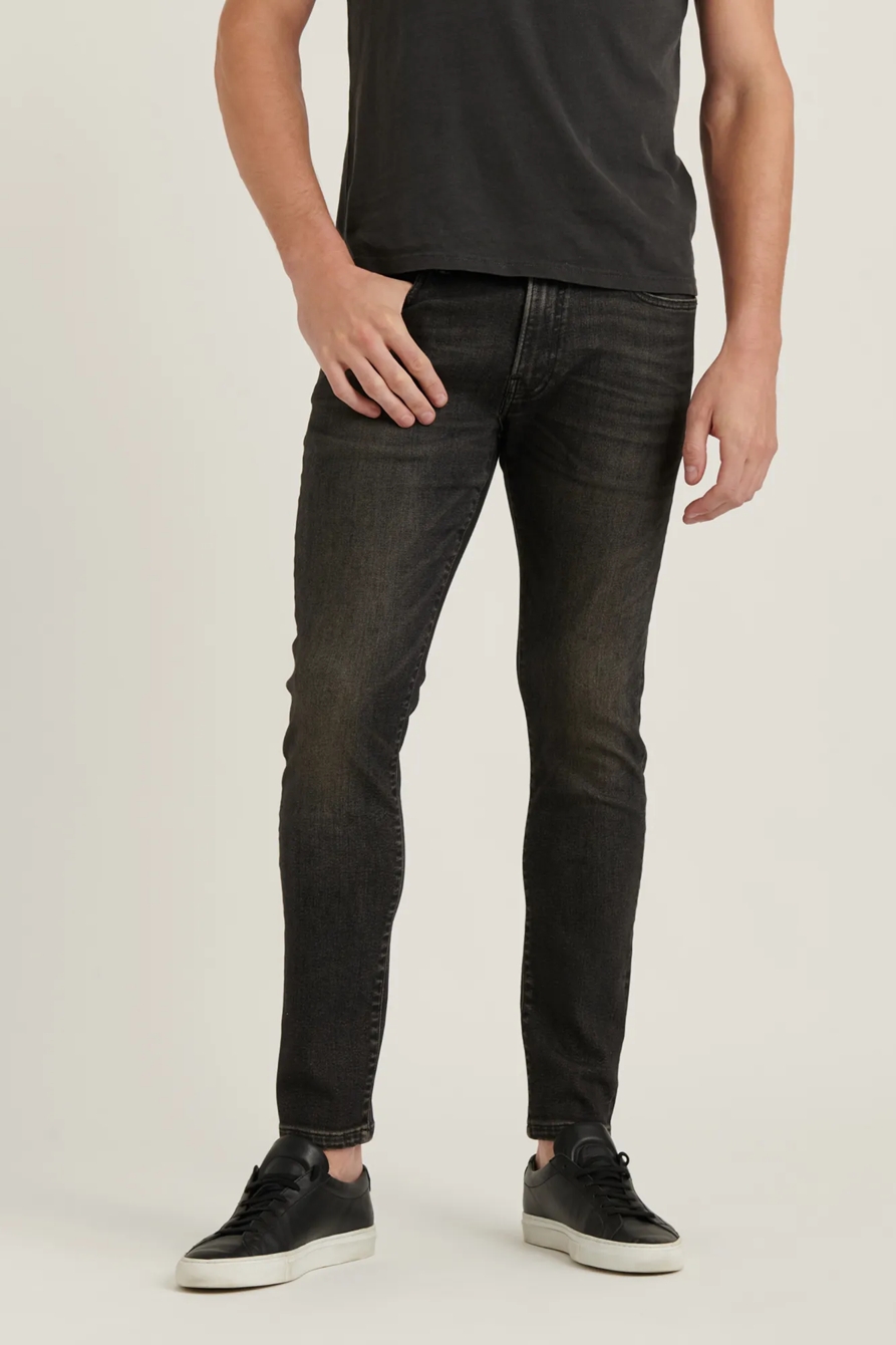 105 SLIM TAPER ADVANCED STRETCH JEAN, image 2