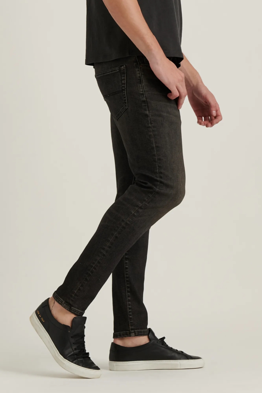 105 SLIM TAPER ADVANCED STRETCH JEAN, image 3