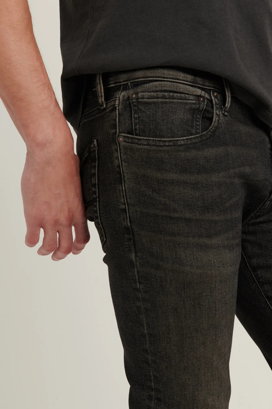 105 SLIM TAPER ADVANCED STRETCH JEAN, image 5
