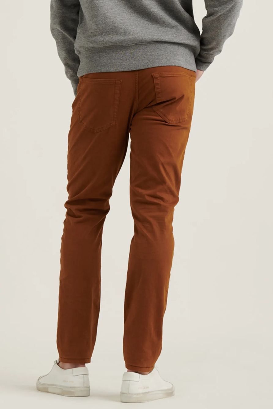 105 SLIM TAPER SATEEN STRETCH JEAN, image 4