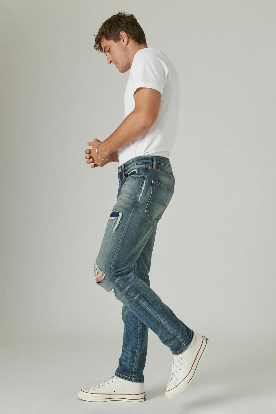 411 ATHLETIC TAPER JEAN, image 2