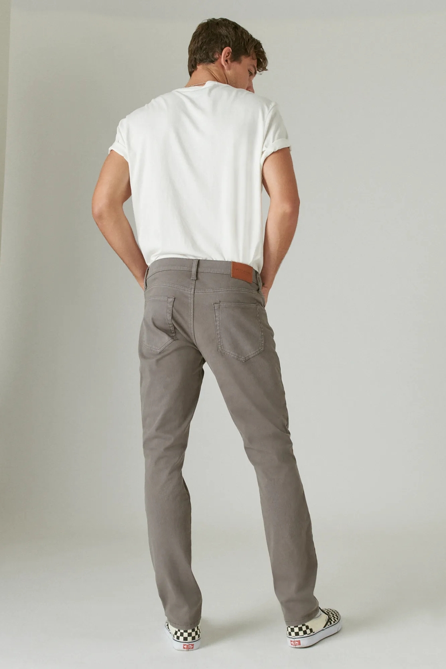 110 SLIM 4-WAY STRETCH JEAN, image 3