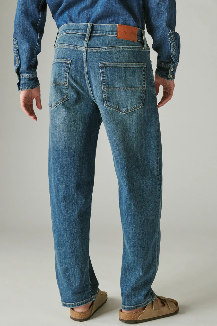 365 Loose Premium Coolmax Stretch Jean, image 3