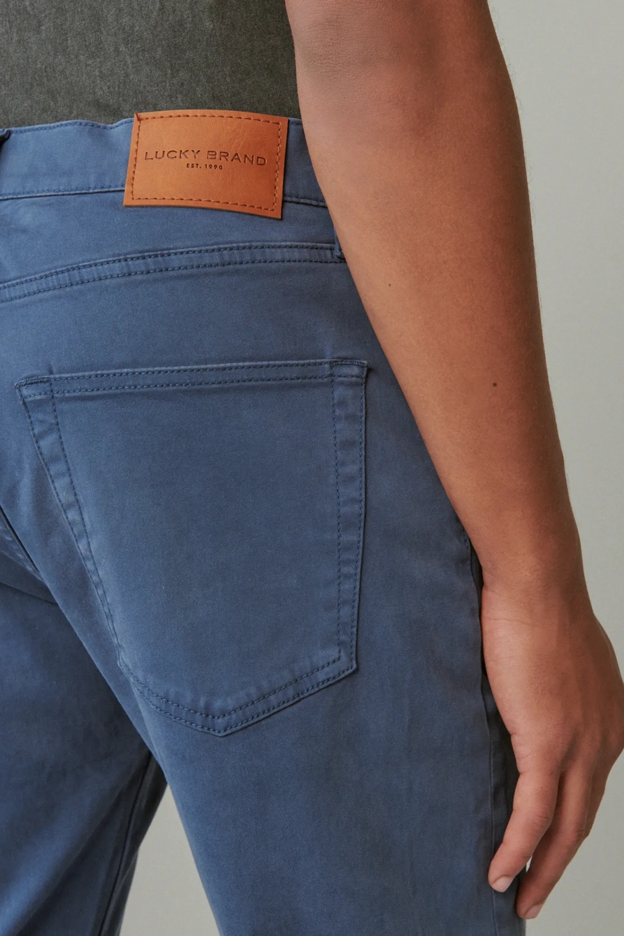 412 ATHLETIC SLIM SATEEN STRETCH JEAN, image 3