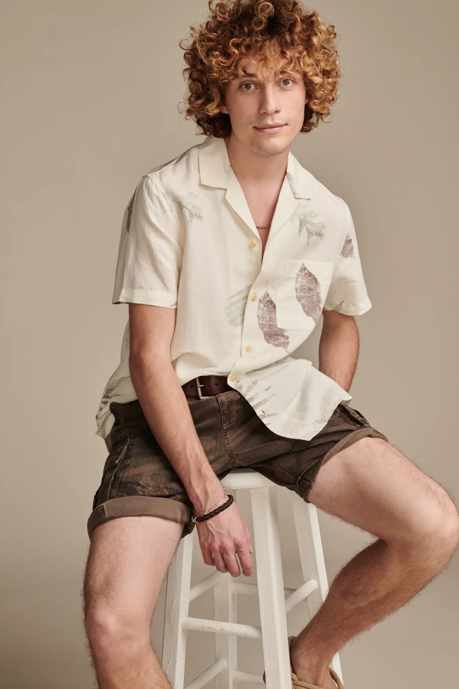 PRINTED LINEN CAMP COLLAR SHORT SLEEVE SHIRT, image 2