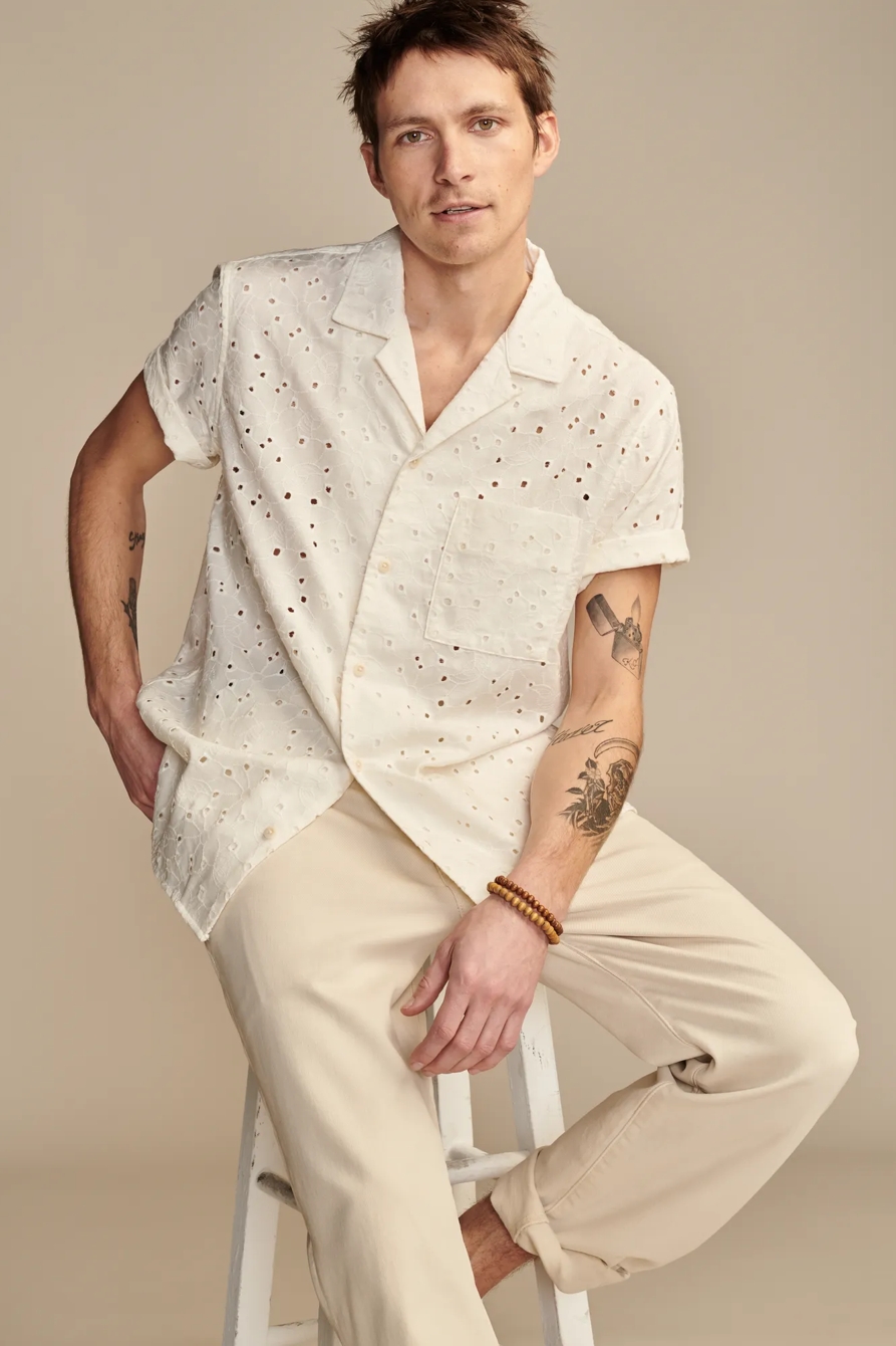 EMBROIDERED EYELET SHORT SLEEVE CAMP COLLAR SHIRT, image 3