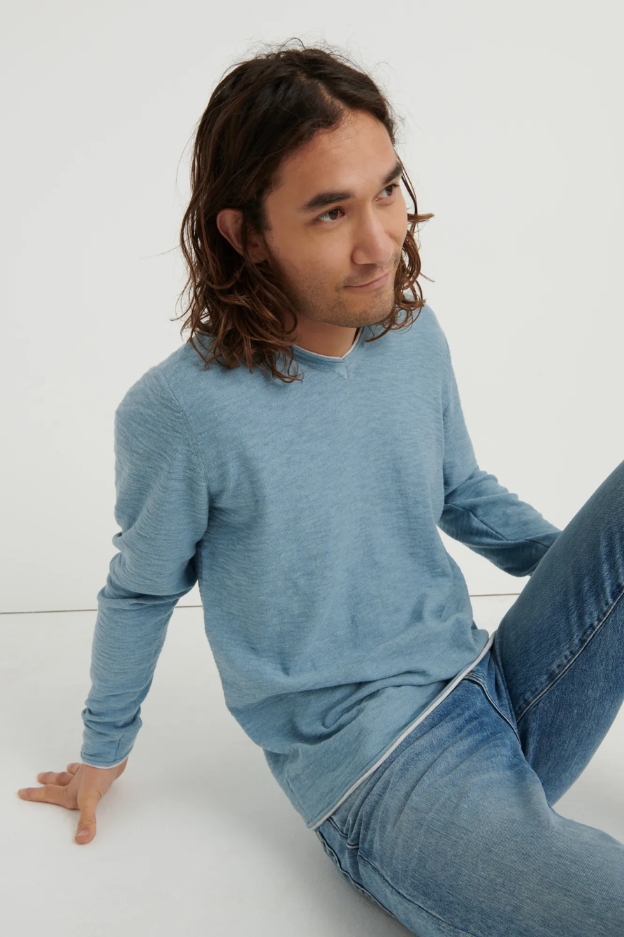 WELTERWEIGHT V-NECK, image 4