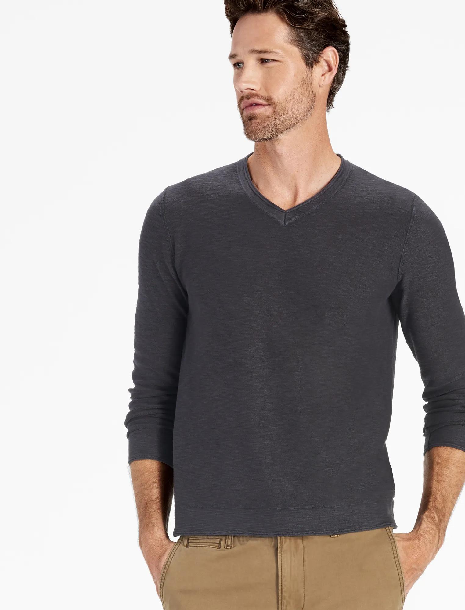 WELTERWEIGHT V NECK SWEATER, image 1