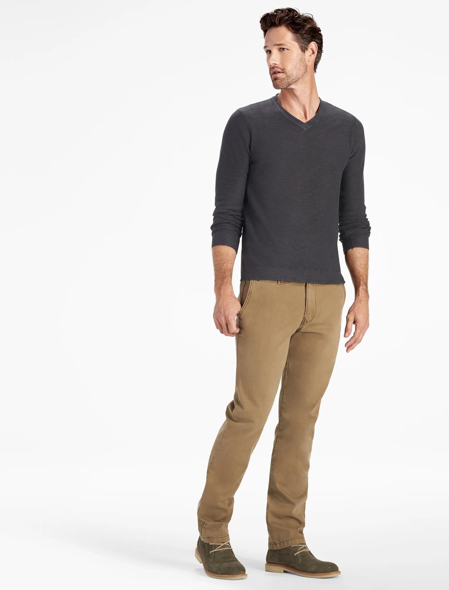 WELTERWEIGHT V NECK SWEATER, image 2