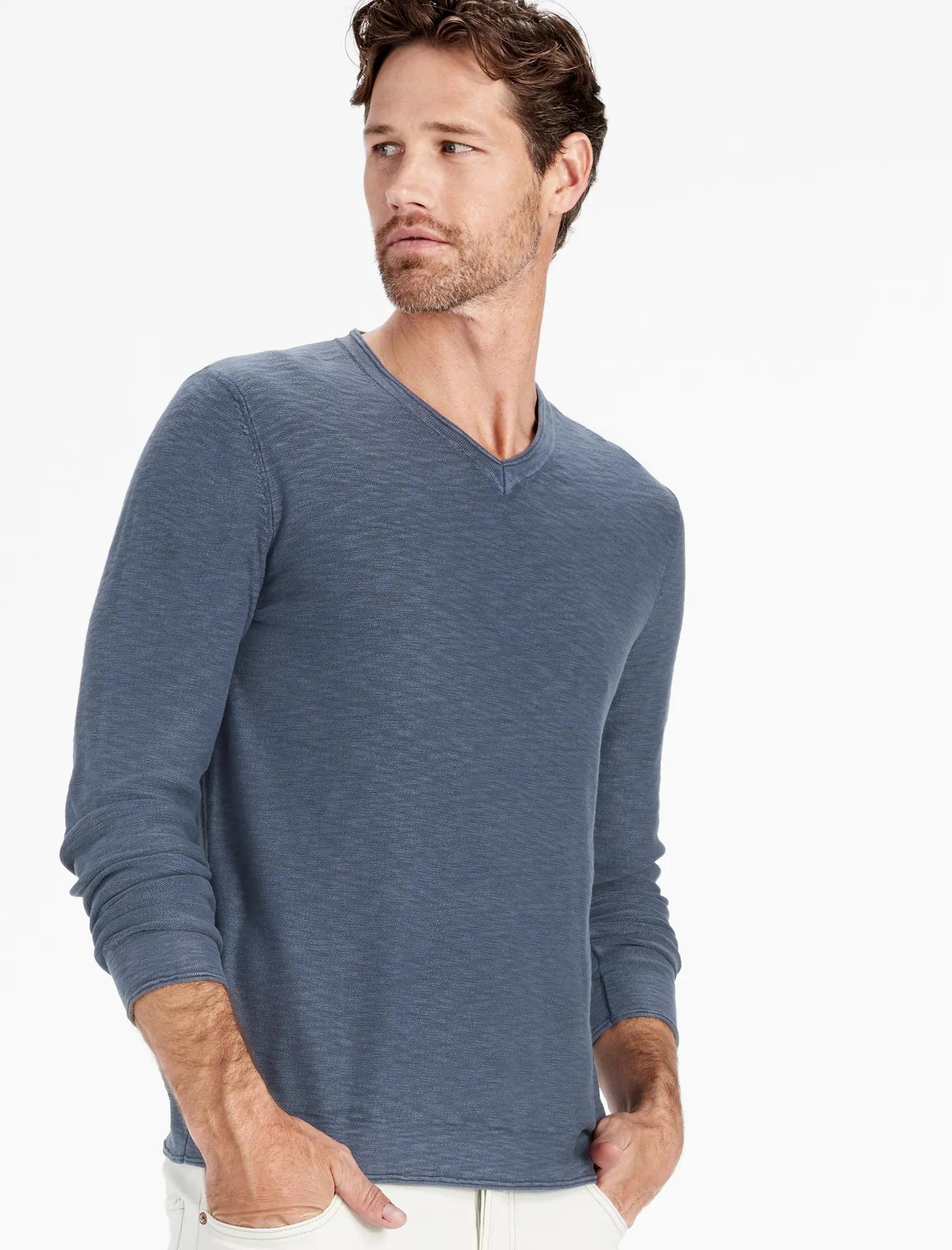 WELTERWEIGHT V NECK SWEATER, image 1