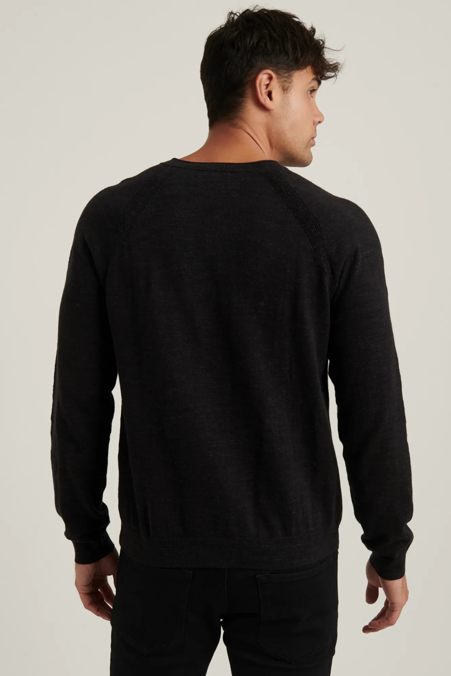 WELTERWEIGHT V-NECK SWEATER, image 4