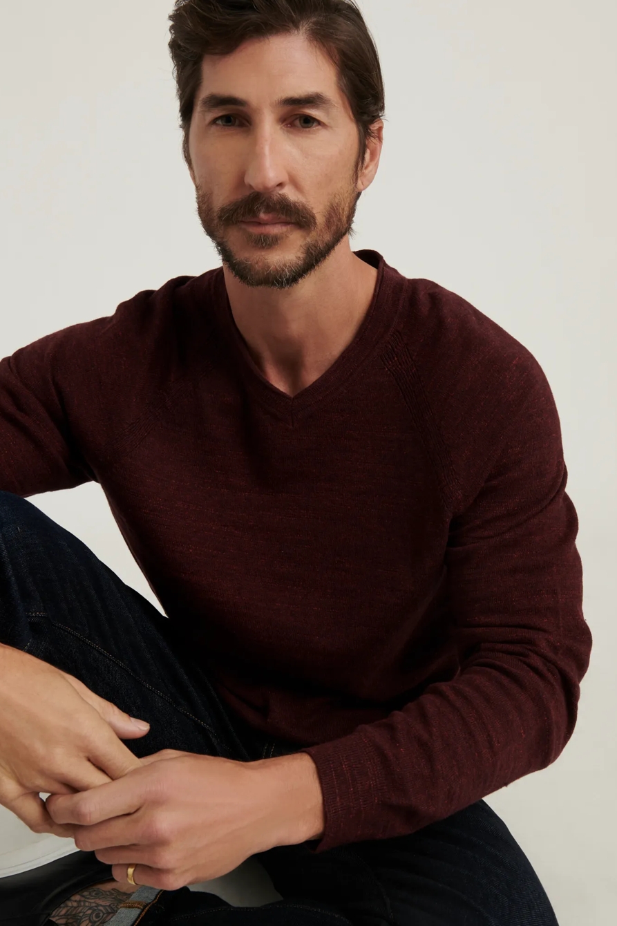 WELTERWEIGHT V-NECK SWEATER, image 5