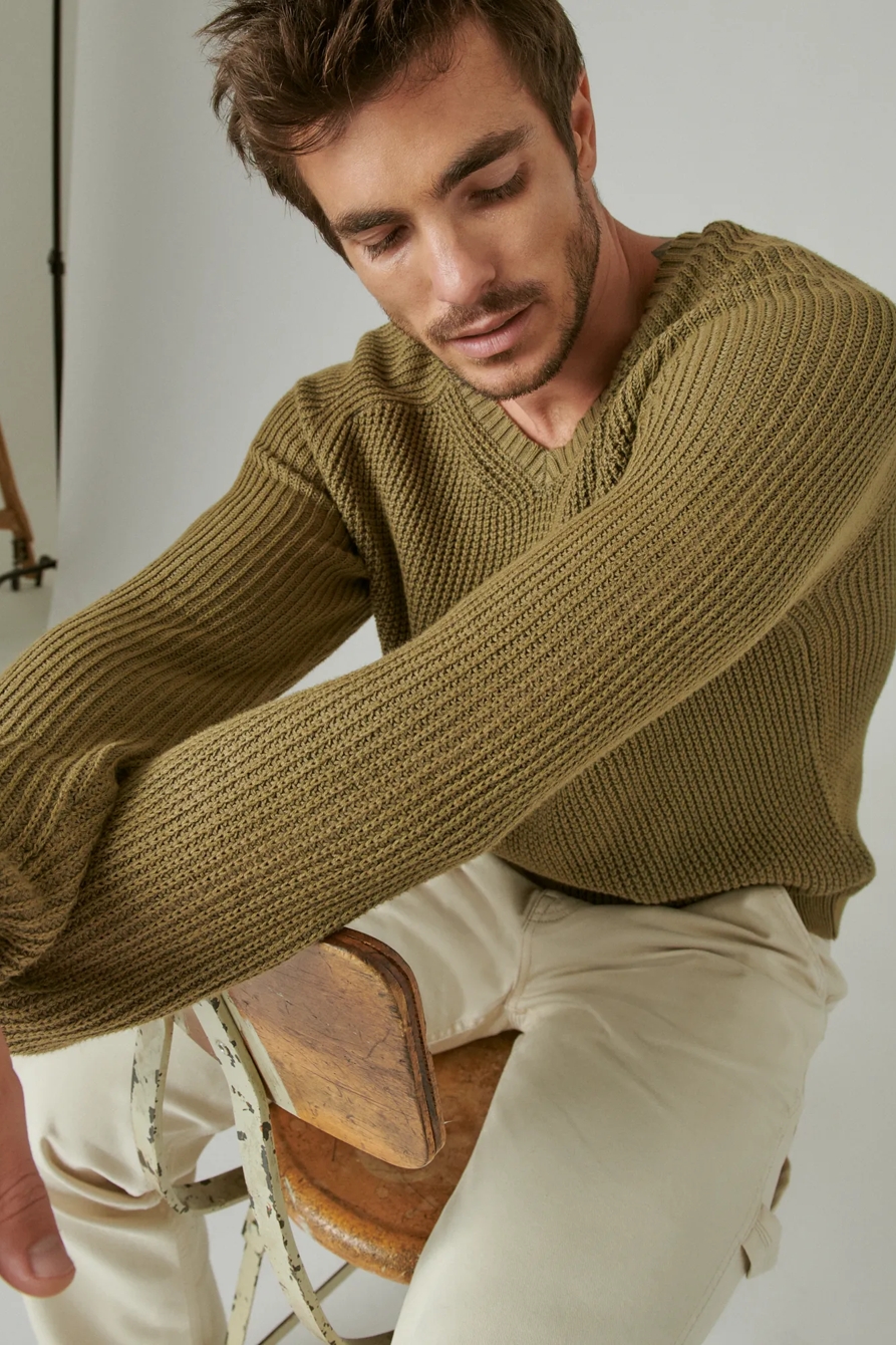 TEXTURED V-NECK SWEATER, image 6