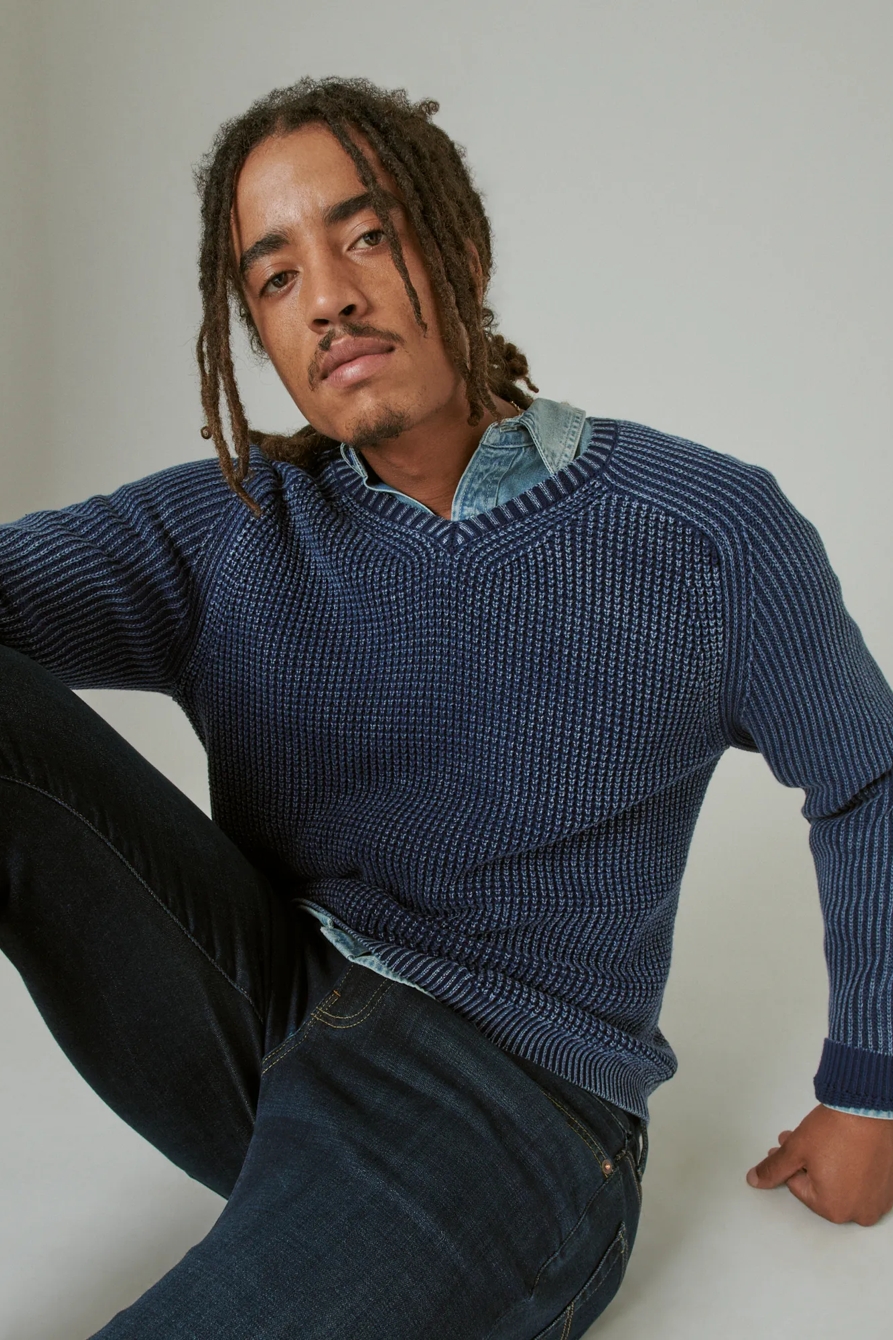 TEXTURED V-NECK SWEATER, image 6