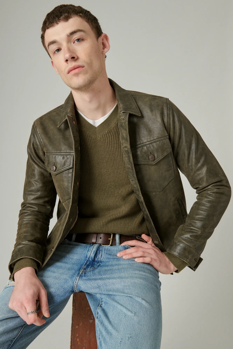 CLOUD SOFT V-NECK SWEATER, image 2