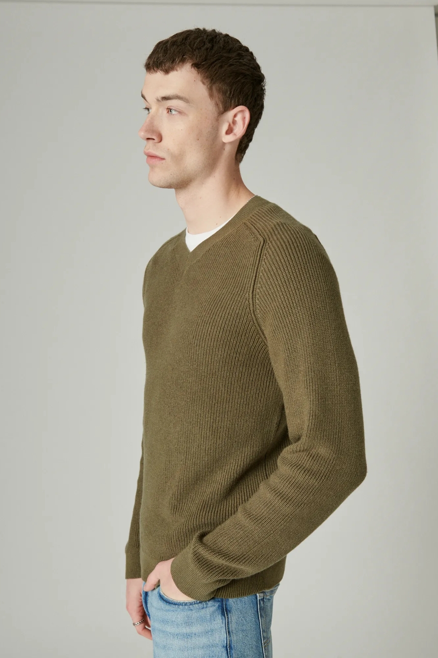 CLOUD SOFT V-NECK SWEATER, image 3