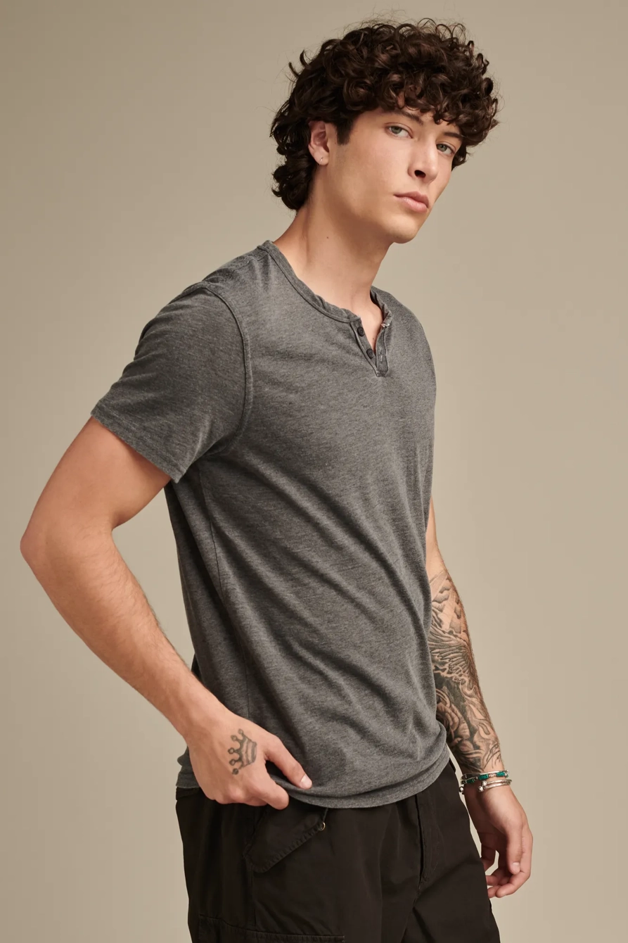 VENICE BURNOUT NOTCH NECK TEE