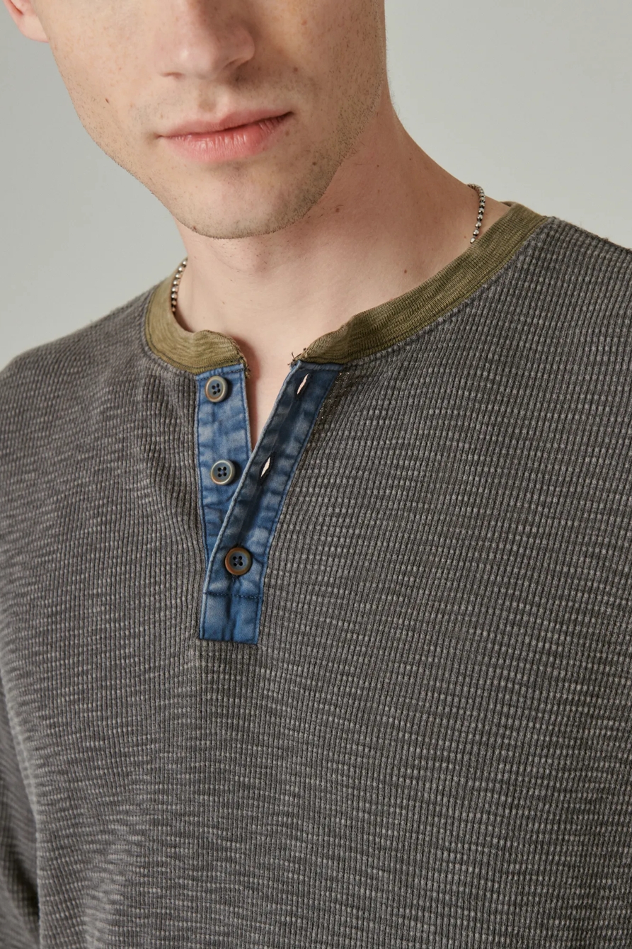ACID WASH THERMAL HENLEY W/ CONTRAST PLACKET, image 2