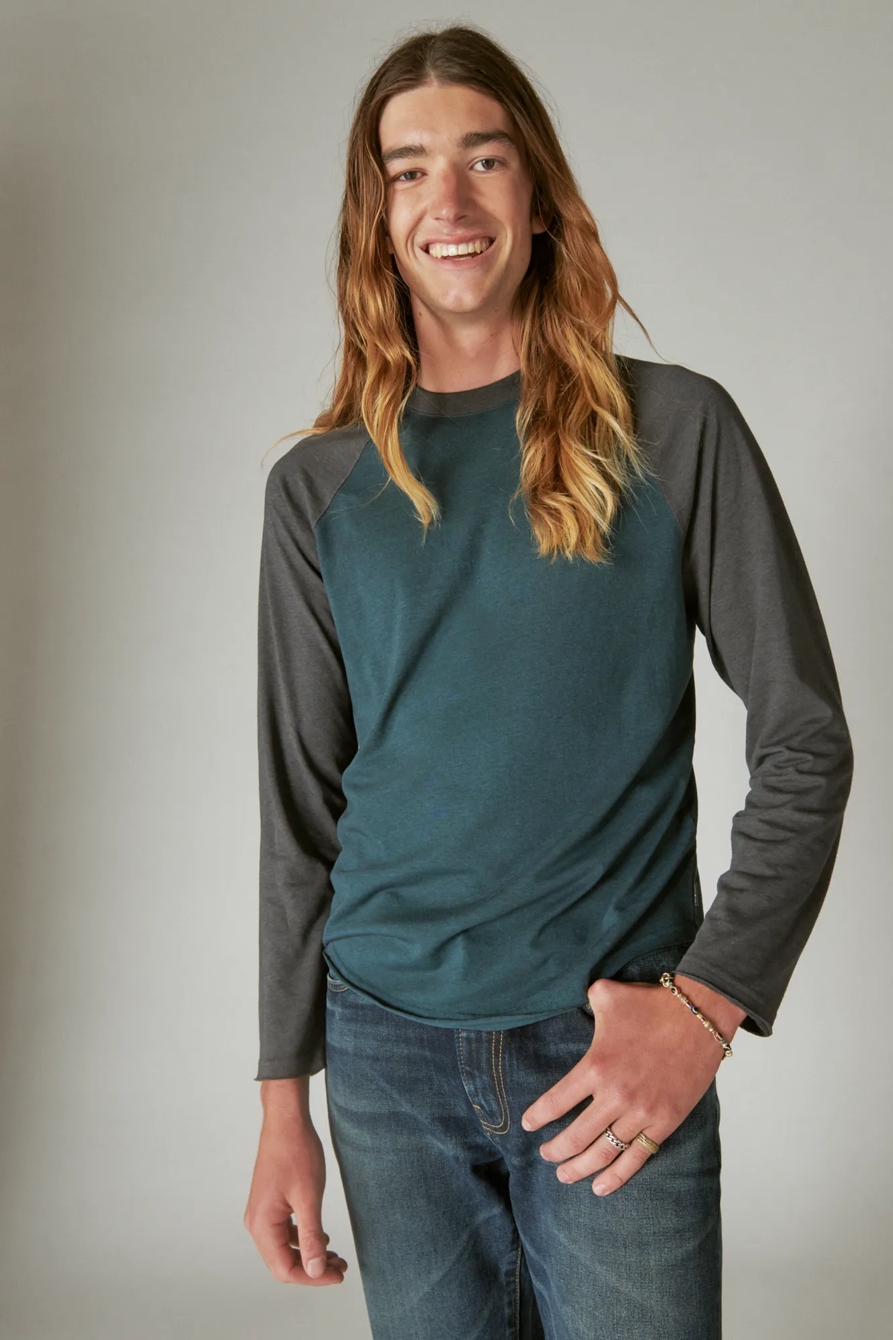 VENICE BURNOUT LONG SLEEVE COLOR BLOCK CREW NECK, image 2