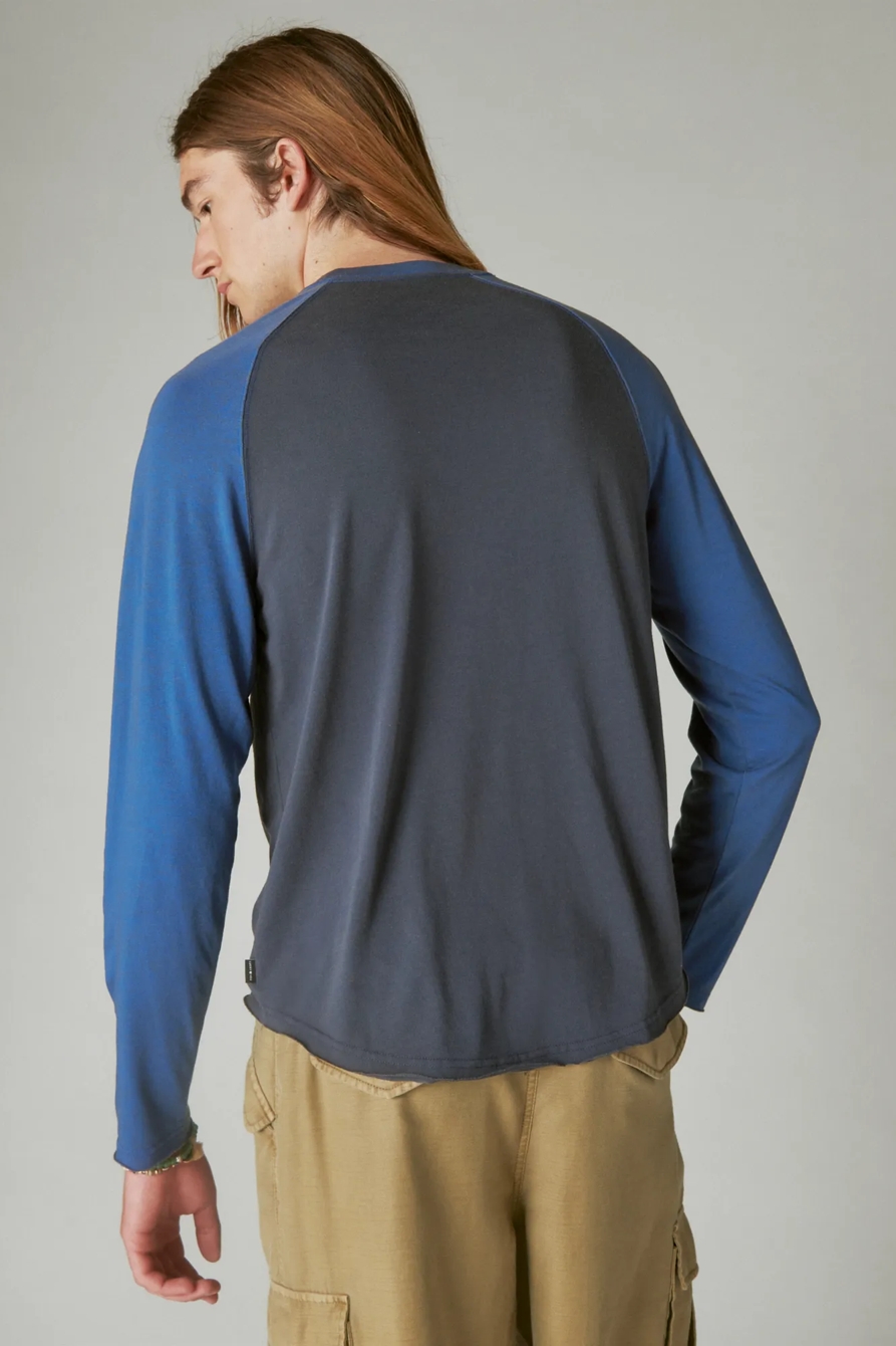 VENICE BURNOUT LONG SLEEVE COLOR BLOCK CREW NECK, image 3