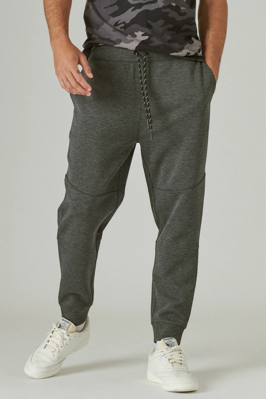 BREATHE EASY TECH FLEECE JOGGER, image 4