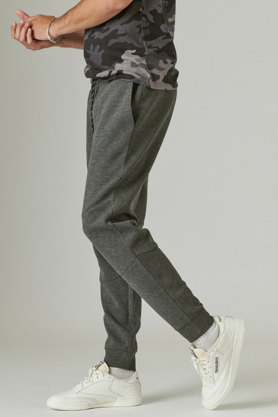 BREATHE EASY TECH FLEECE JOGGER, image 5