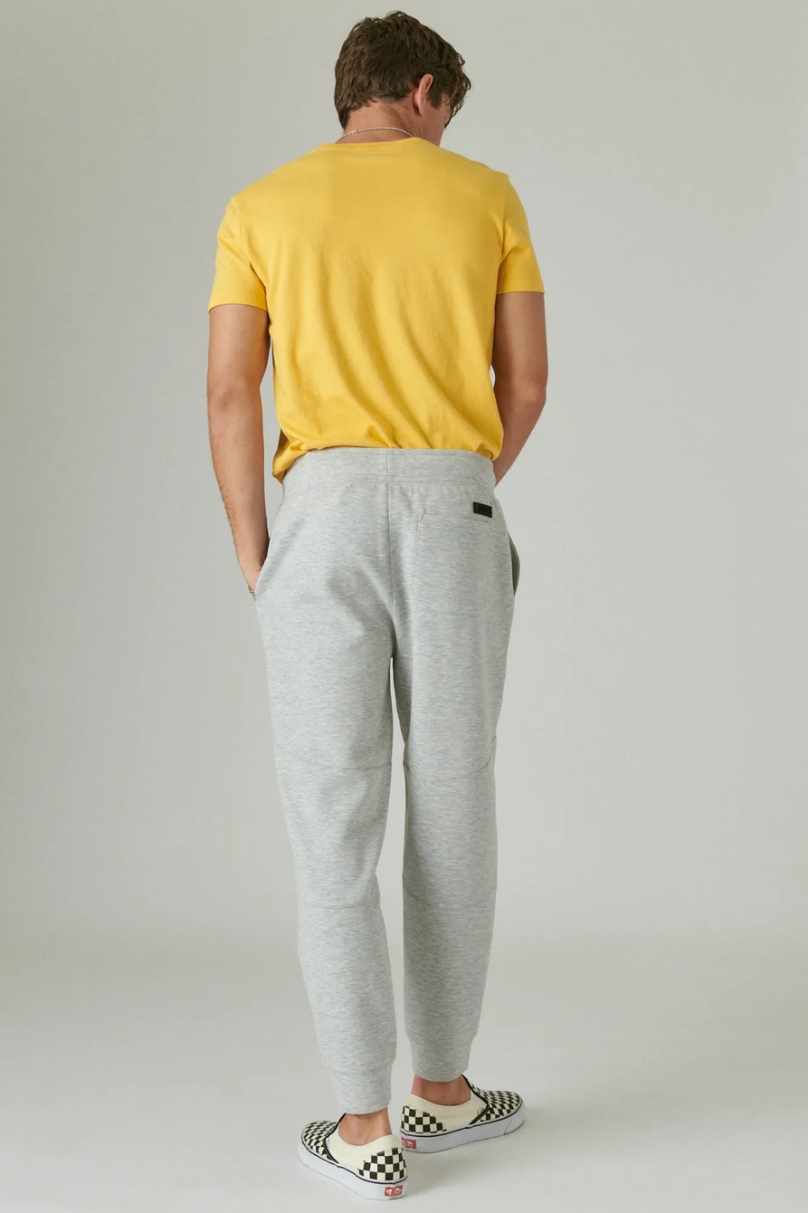 BREATHE EASY TECH FLEECE JOGGER, image 3