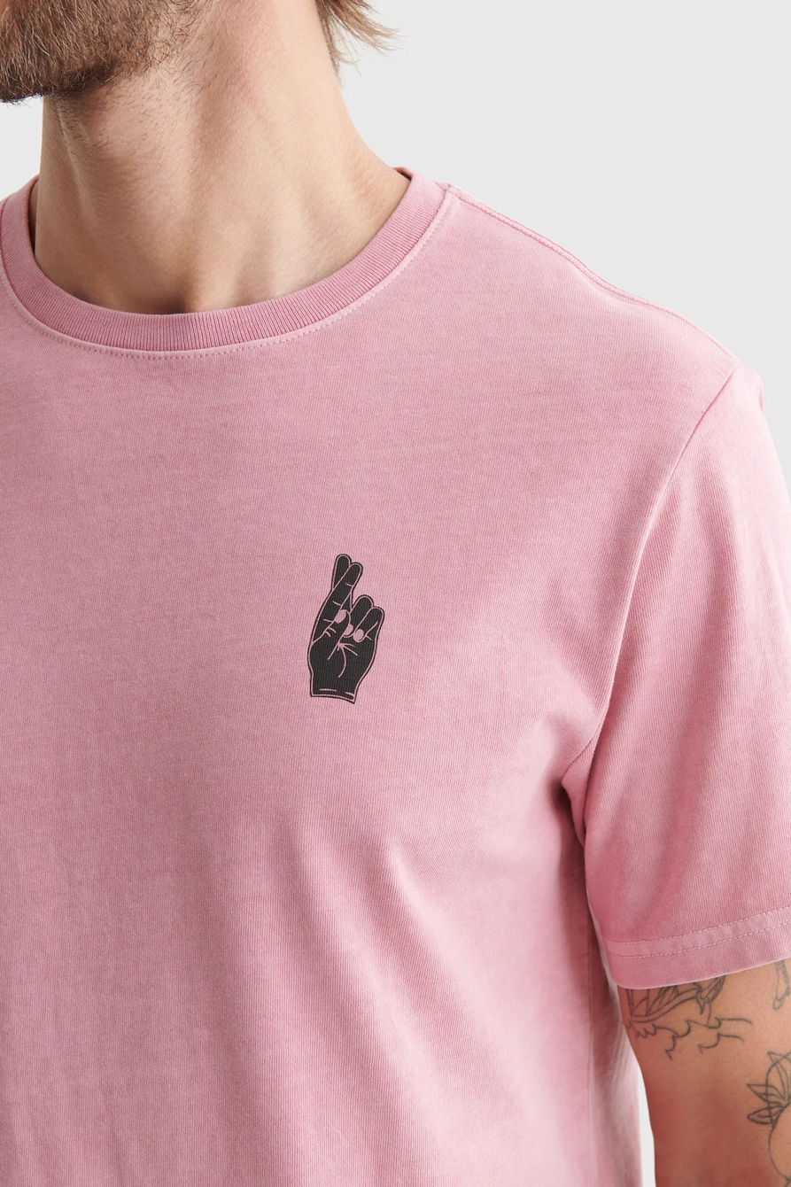 CROSS YOUR FINGERS TEE, image 4