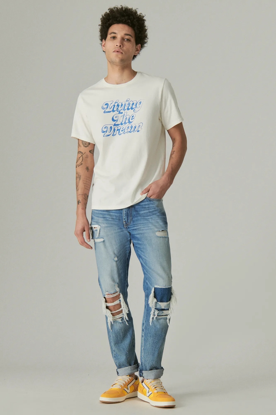 LIVING THE DREAM GRAPHIC TEE, image 2
