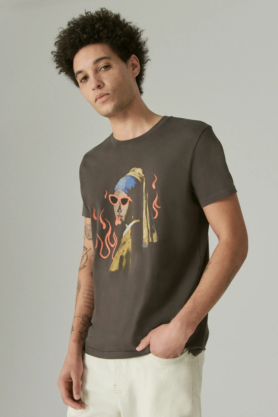 PEARL EARRING GRAPHIC TEE, image 3