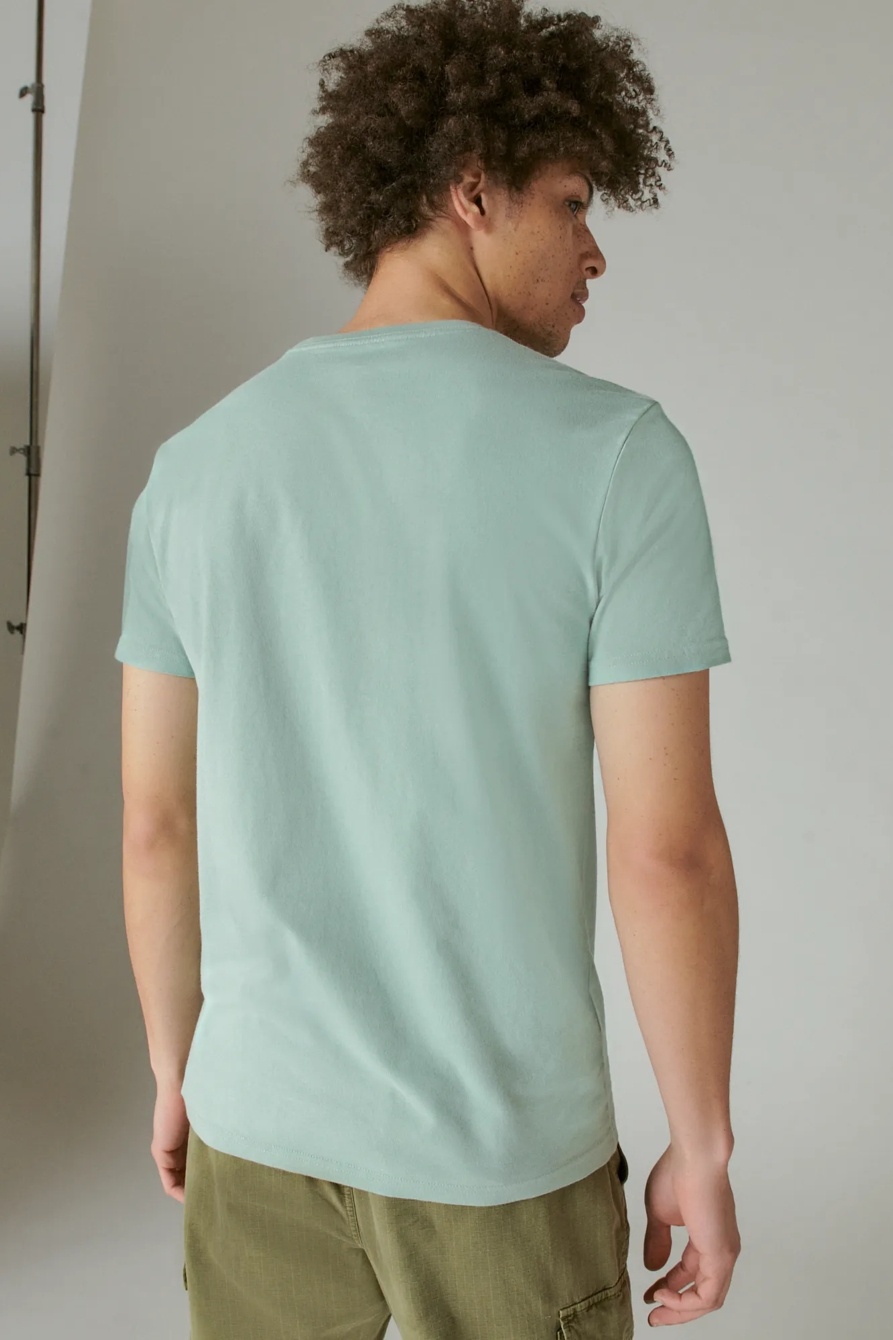 LUCKY FLOWERS GRAPHIC TEE, image 3