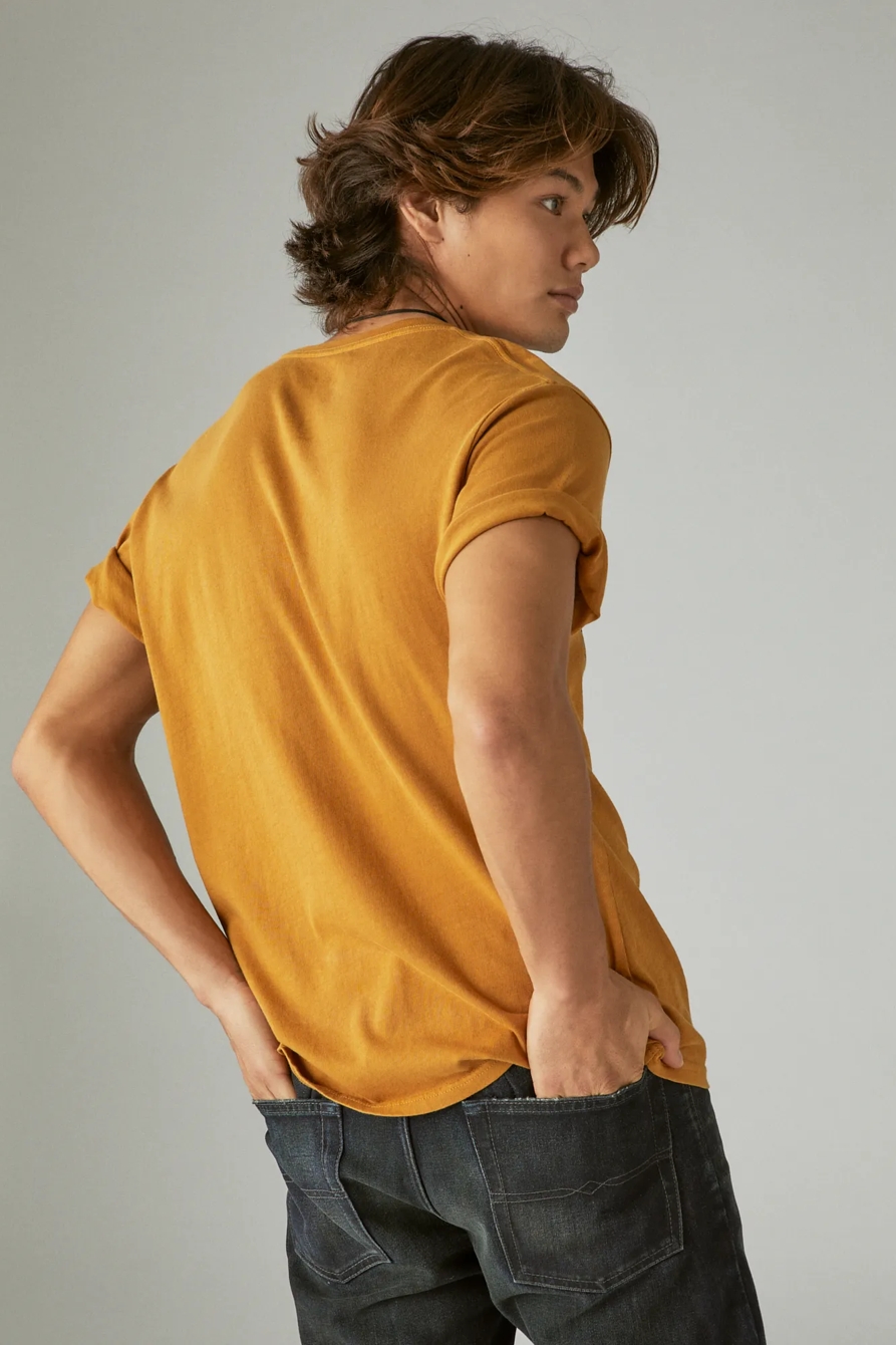 COORS GOLDEN BEER GRAPHIC TEE, image 3