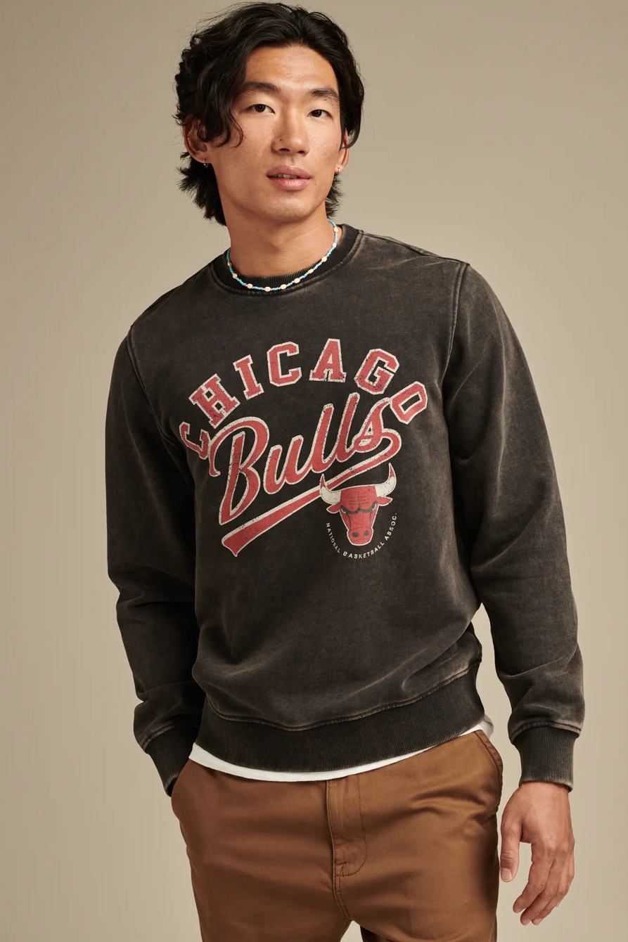 BULLS CREW NECK SWEATSHIRT, image 2