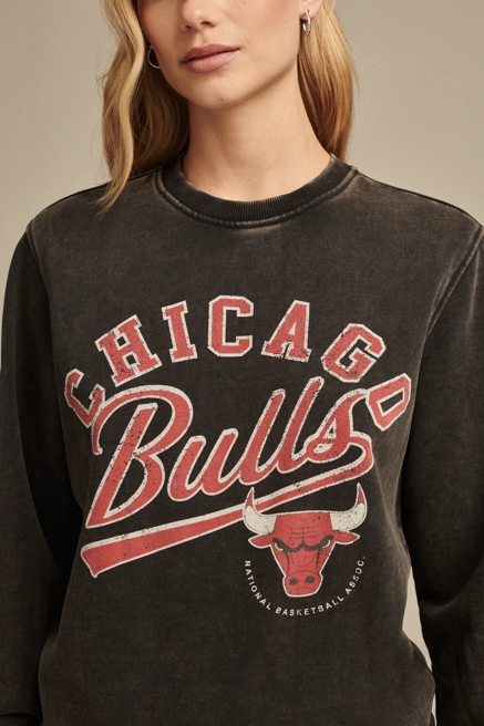 BULLS CREW NECK SWEATSHIRT, image 2