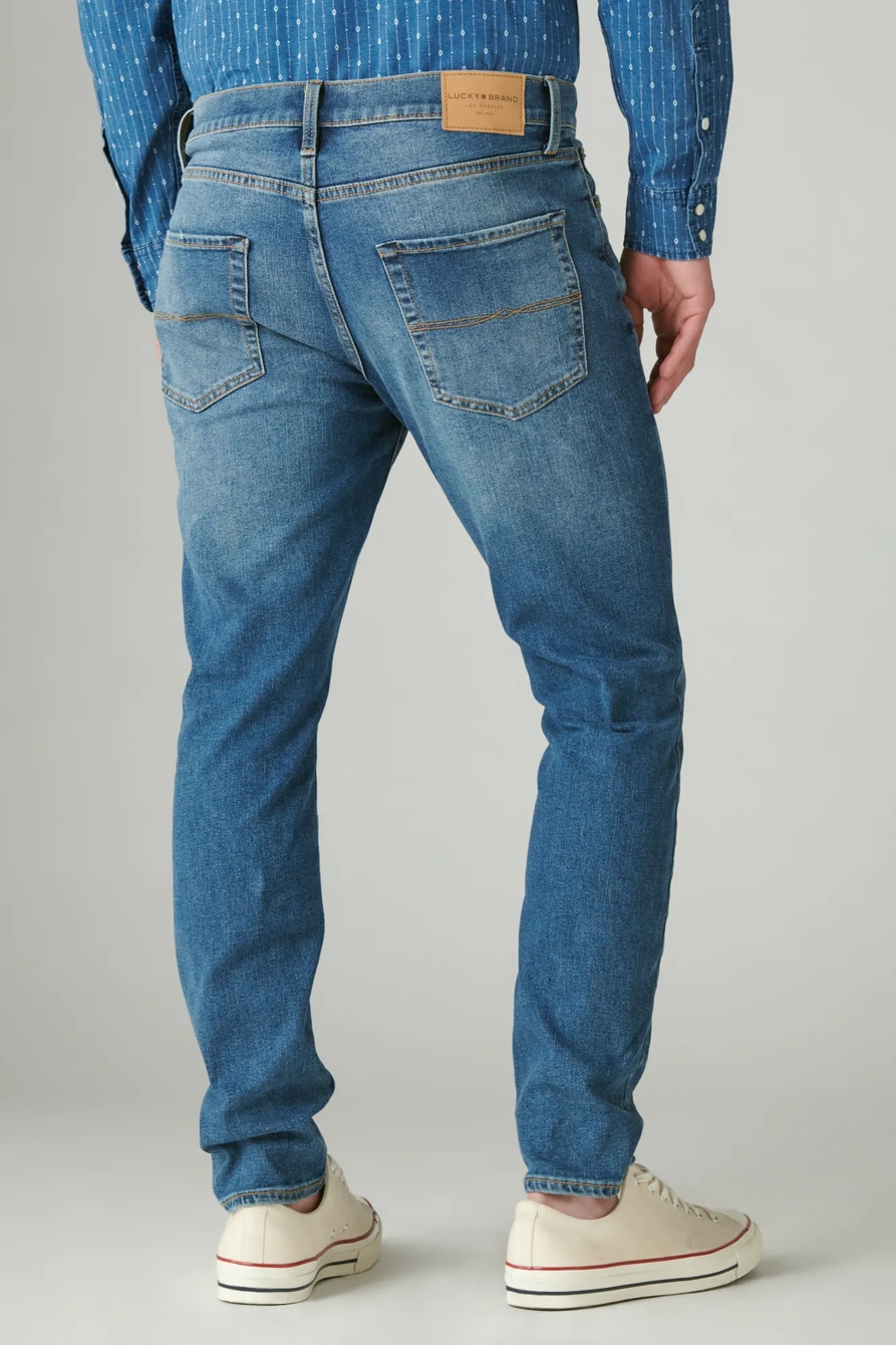 411 ATHLETIC TAPER, image 3