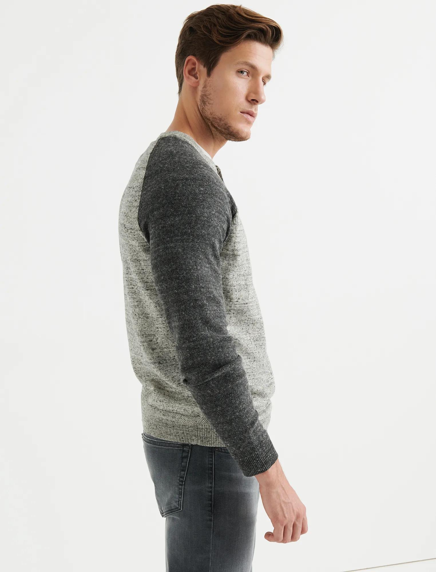 COLOR BLOCK HENLEY SWEATER, image 2