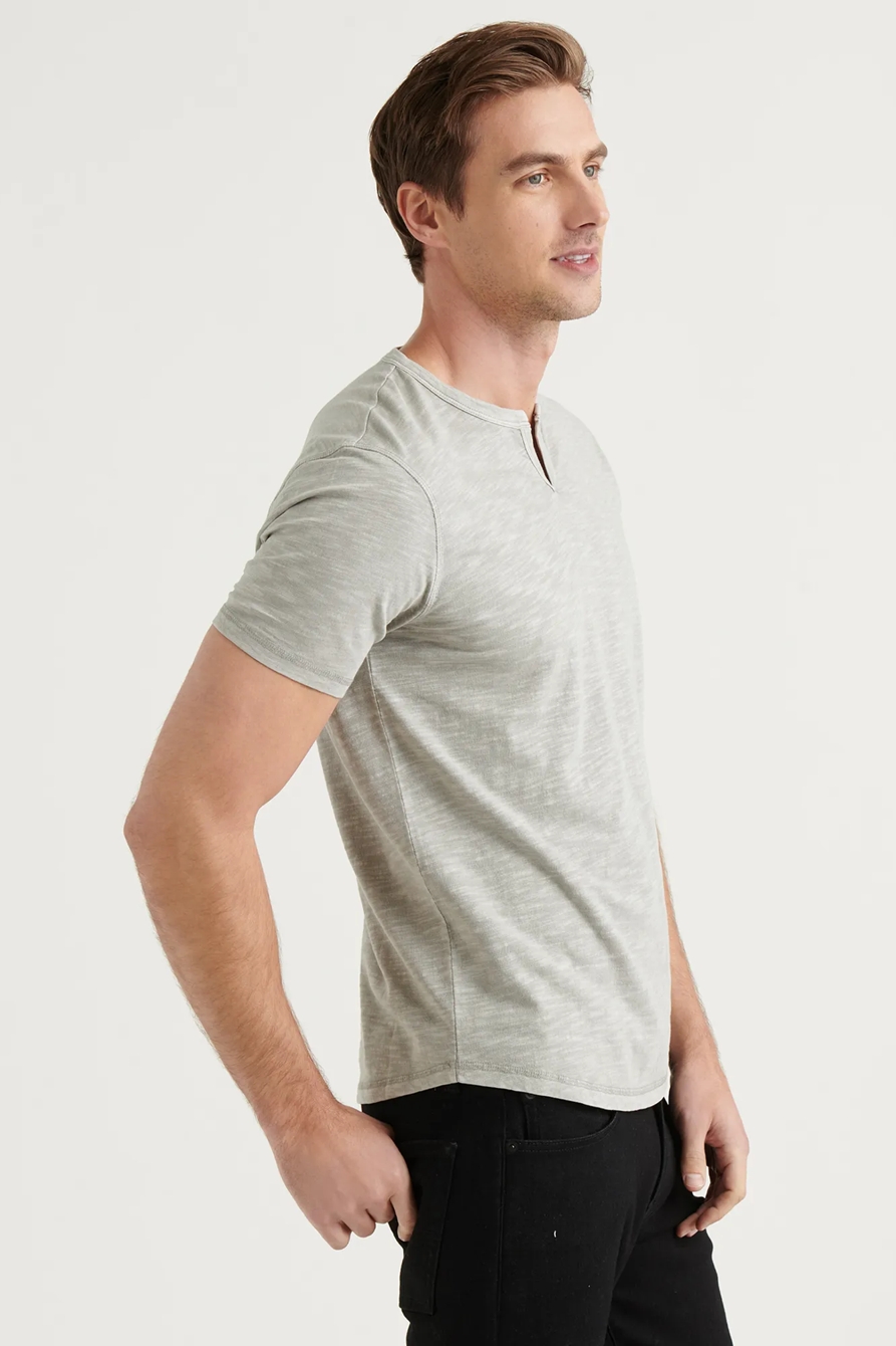 SLUB NOTCH NECK TEE, image 3