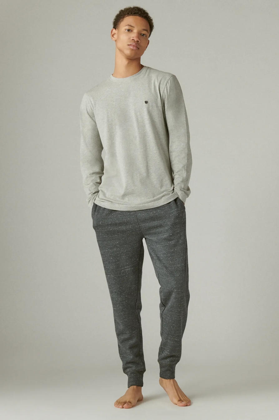 LONG SLEEVE CREW TEE STRETCH, image 2