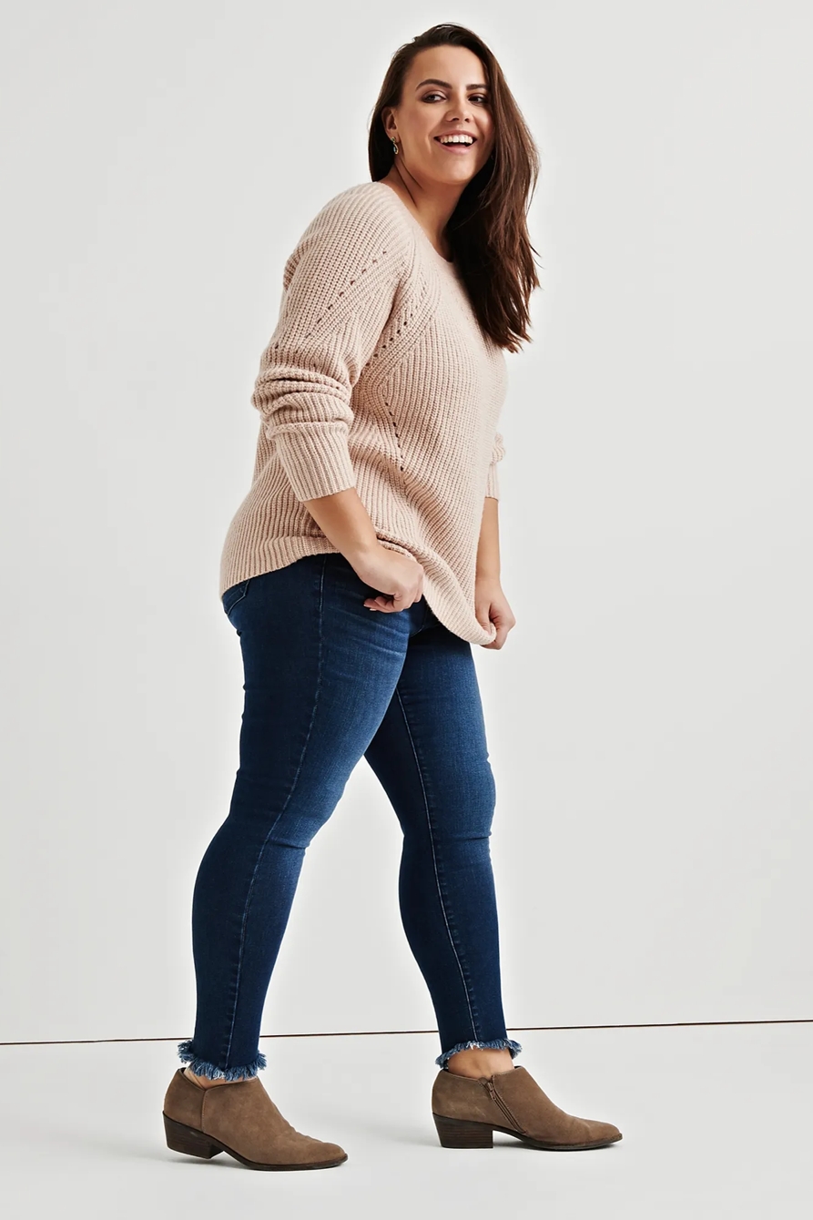 CREW NECK POINTELLE  SWEATER, image 2