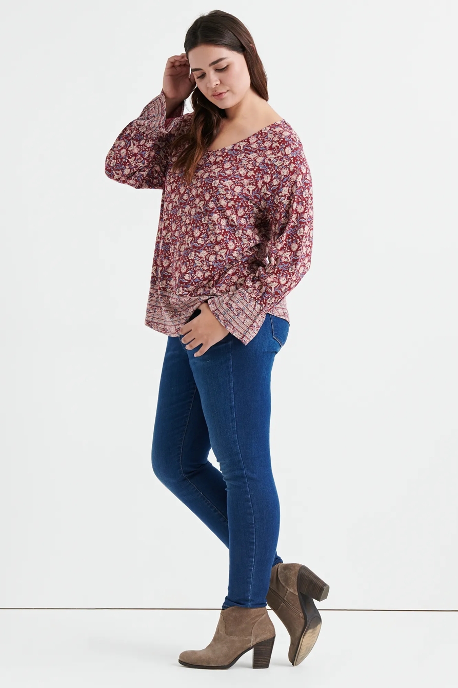 BORDER PRINT CINCHED SLEEVE TOP, image 2