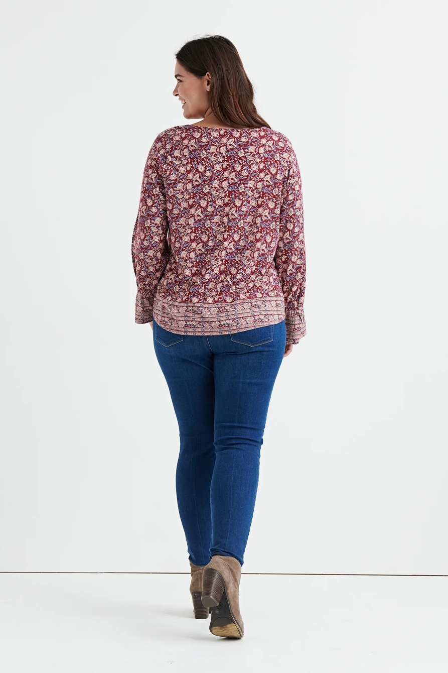 BORDER PRINT CINCHED SLEEVE TOP, image 3