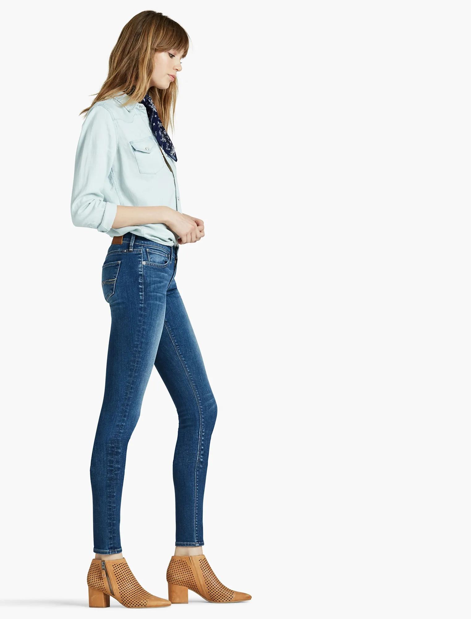 CHARLIE LOW RISE SKINNY JEAN IN FAULTLESS, image 2