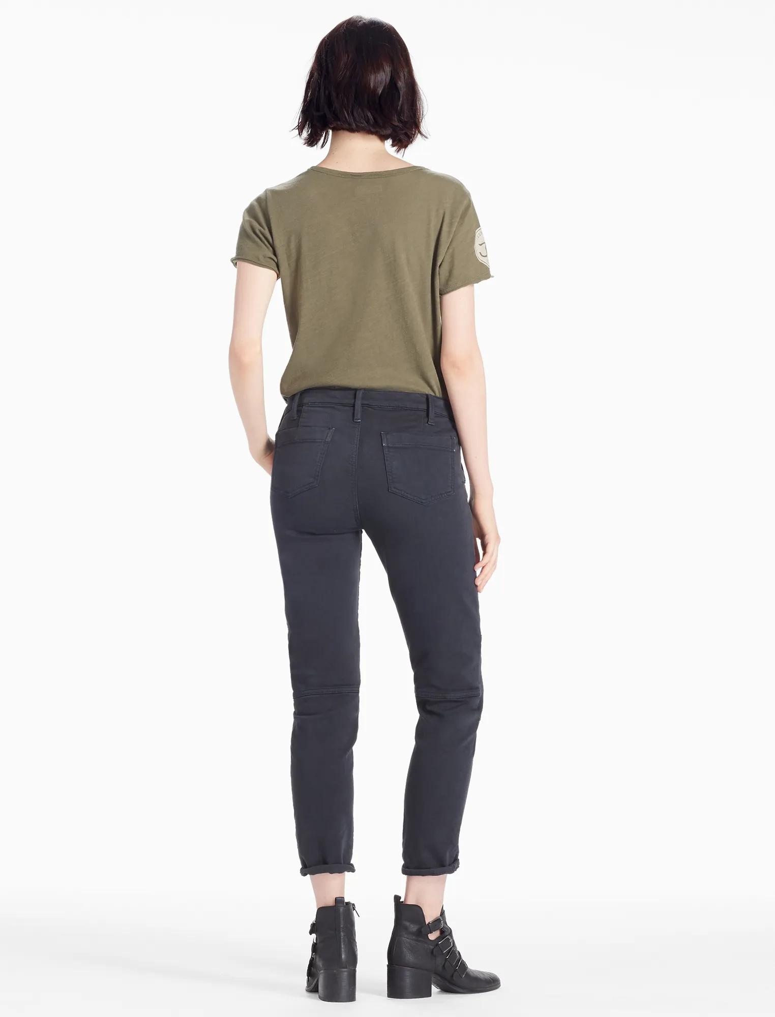 MID RISE CROPPED UTILITY CARGO JEAN IN TAP SHOE, image 3