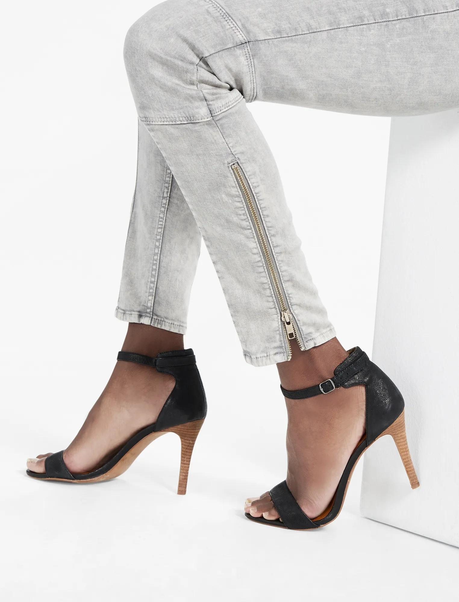 SASHA SUPER SKINNY JEAN WITH ANKLE ZIPPER, image 4