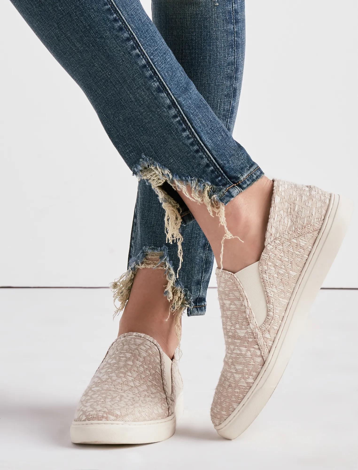 LOLITA MID RISE SKINNY JEAN WITH FRONT CHEW, image 4